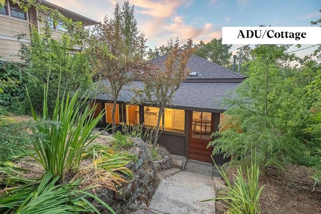 25 Grove Street, Los Gatos CA: https://media.crmls.org/mediaz/c7d92150-1ddc-4624-bde2-f955ae79a70f.jpg