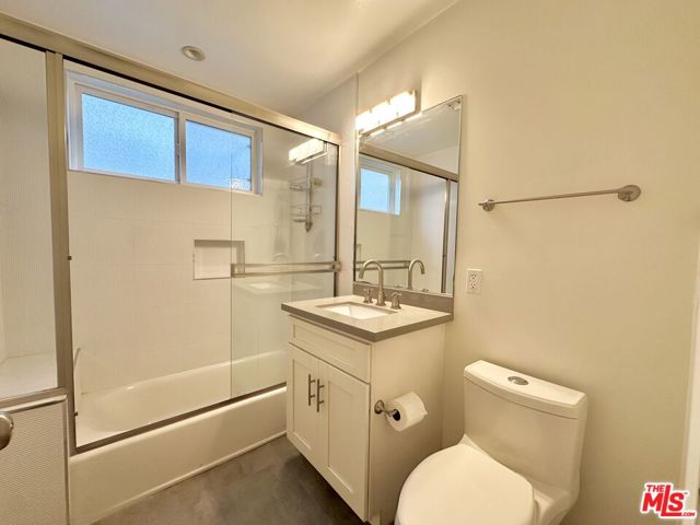 1246 N Genesee Avenue, West Hollywood CA: https://media.crmls.org/mediaz/c7da4f63-25c7-4eaa-b7aa-bdefa5d374f5.jpg