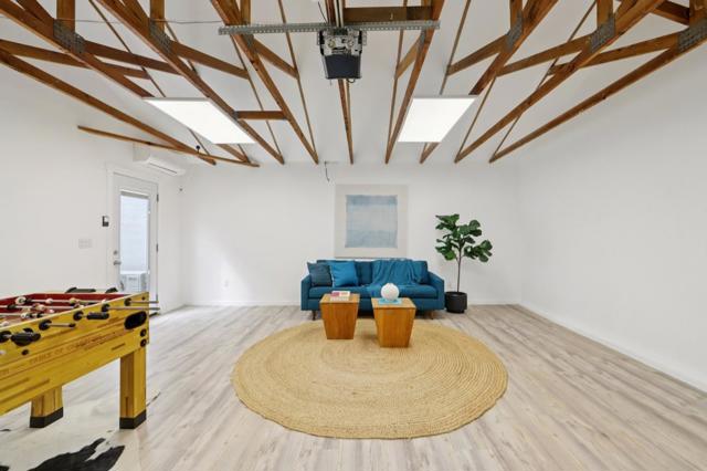 854 Erickson Lane, Foster City CA: https://media.crmls.org/mediaz/c7da7fbc-f0a8-44d0-a9d0-f66ec9246ef8.jpg