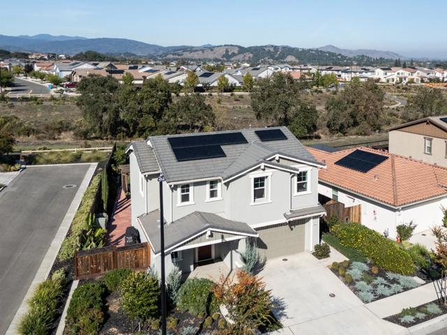 7021 Vintner Court, Gilroy CA: https://media.crmls.org/mediaz/c7dac9d4-1576-4547-8d26-443288277df2.jpg