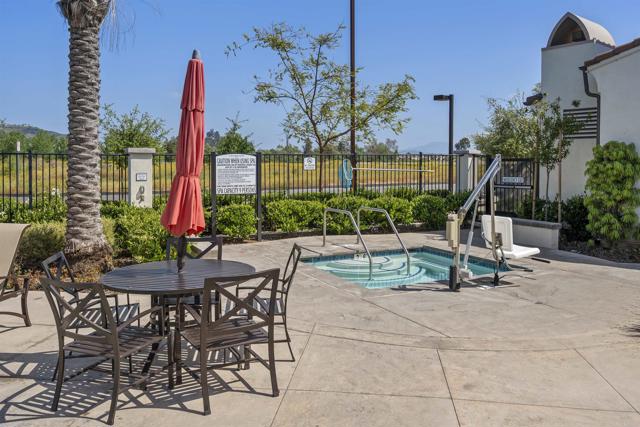 Detail Gallery Image 15 of 18 For 348 Stream Ct, Santee,  CA 92071 - 3 Beds | 2/1 Baths