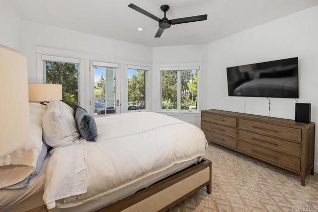 Detail Gallery Image 23 of 31 For 555 Amphitheatre Dr, Del Mar,  CA 92014 - 6 Beds | 5/1 Baths