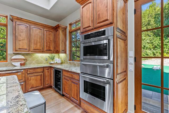 11860 Francemont Drive, Los Altos Hills CA: https://media.crmls.org/mediaz/c7dca2e1-ec5c-4034-b9bc-71d1ee73b26a.jpg