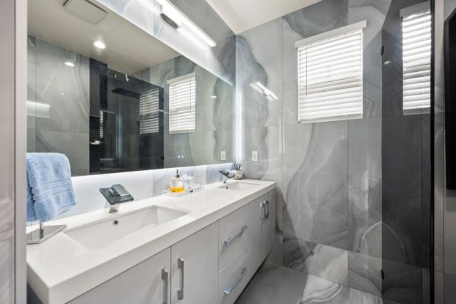 2372 Donner Pass Avenue, Sacramento CA: https://media.crmls.org/mediaz/c7de06ac-3bc3-43cf-9776-d1740df5384d.jpg