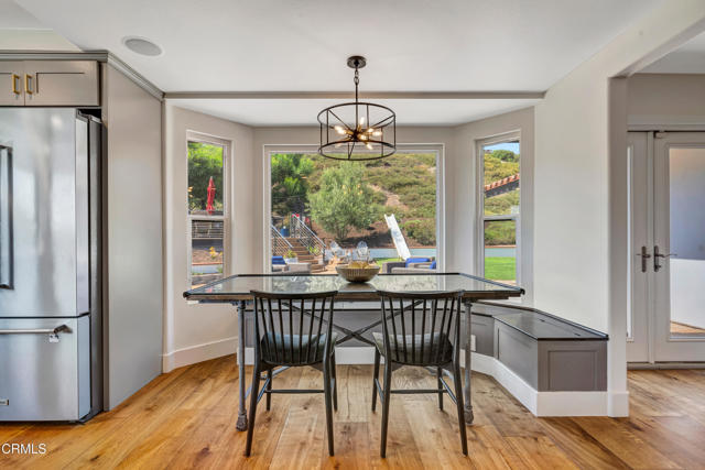 1136 Horizon Drive, Ventura CA: https://media.crmls.org/mediaz/c7de69aa-71ef-45f0-96d5-c4ea6ccd0fcf.jpg