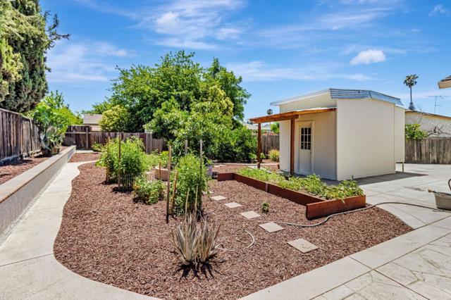 2830 Gavilan Court, San Jose CA: https://media.crmls.org/mediaz/c7df4820-1531-46b1-bff7-4f5c4479adac.jpg