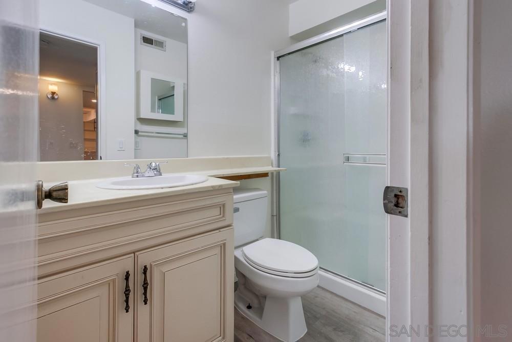 1030 Washington Ave - photo 10
