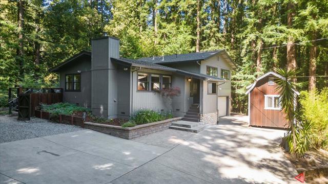 135 Sugar Valley Road, Scotts Valley CA: https://media.crmls.org/mediaz/c7e00c46-ad71-4902-a693-775abc4bae78.jpg
