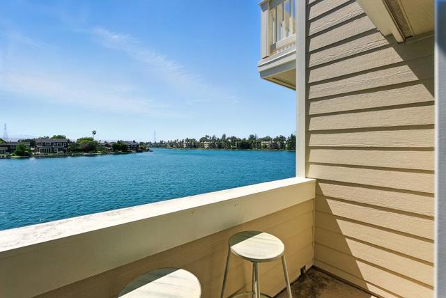1023 Rudder Lane, Foster City CA: https://media.crmls.org/mediaz/c7e027f4-0aa9-4c08-b2a6-e8a20bc2fa89.jpg