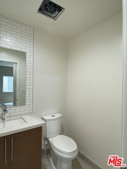 2201 W Court Street, Los Angeles CA: https://media.crmls.org/mediaz/c7e03bcb-37d1-4dba-893f-c0343f35d159.jpg