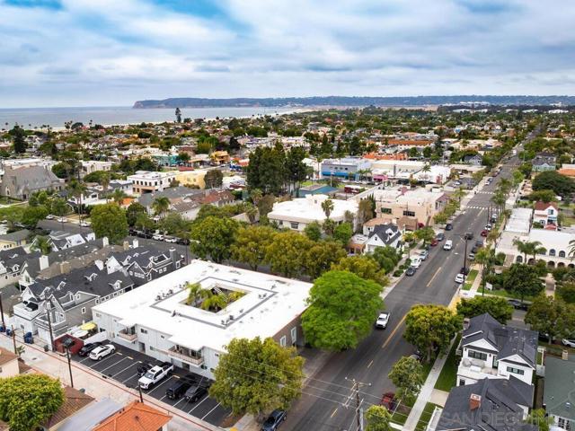 801 C Ave, Coronado CA: https://media.crmls.org/mediaz/c7e076f5-7561-4042-9cfb-78afa3cfe94c.jpg