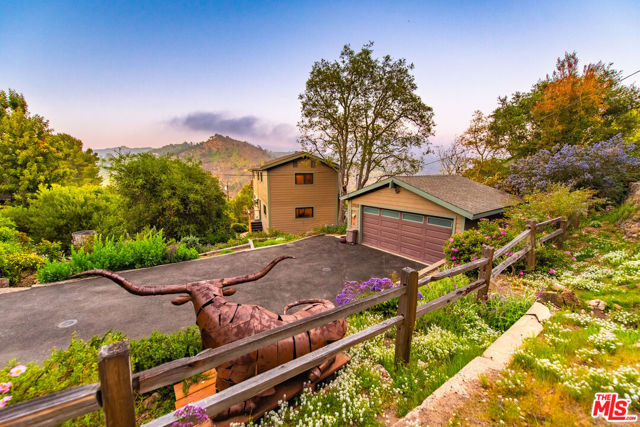 19818 Valley View Drive photo 1