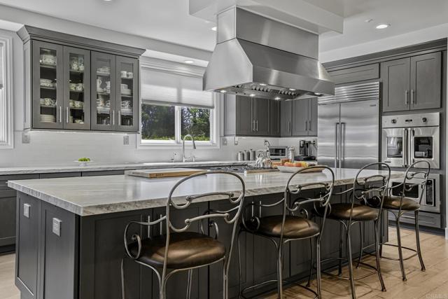 Detail Gallery Image 3 of 24 For 405 Bridoon Ter, Encinitas,  CA 92024 - 5 Beds | 4/2 Baths