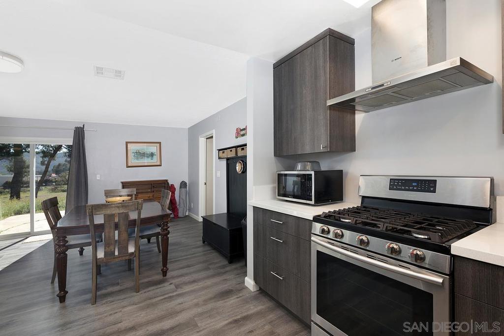 MLS #250018551SD img 19