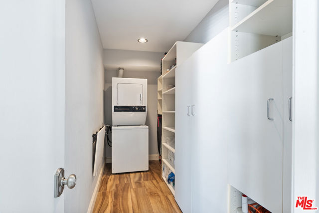 Drew Fenton | 2385 Roscomare Road Los Angeles CA | MLS: 7589042 Drew Fenton | 2385 Roscomare Road Los Angeles CA | MLS: 7589042