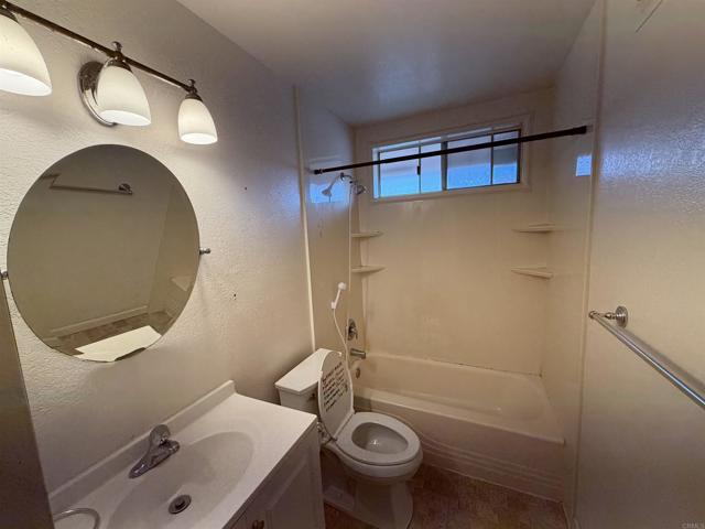 Detail Gallery Image 13 of 18 For 1957 Duke St, Chula Vista,  CA 91913 - 6 Beds | 3 Baths