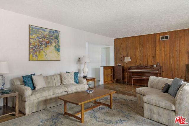 15151 Enadia Way photo 7