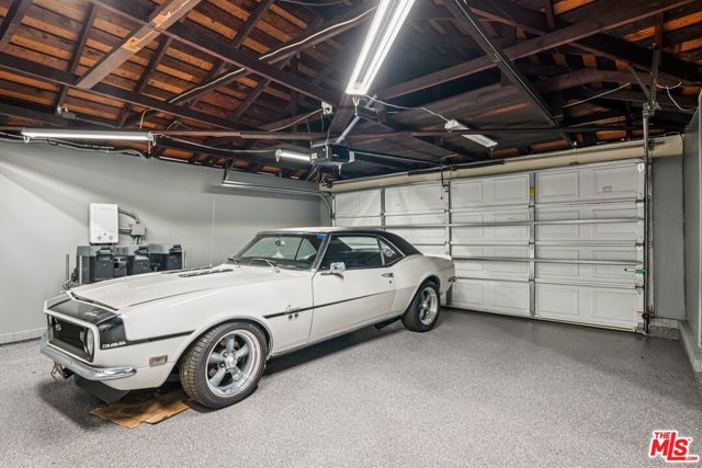 240 Oakhurst Lane, Arcadia CA: https://media.crmls.org/mediaz/c7e293db-970f-4aee-ab8b-bee6a2b63de1.jpg