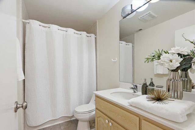 1212 Shelby Creek Lane, San Jose CA: https://media.crmls.org/mediaz/c7e3a91f-aa1c-4587-b8d4-de306948b763.jpg