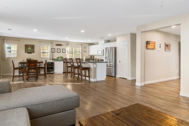 Detail Gallery Image 8 of 37 For 34668 Butte Ct, Murrieta,  CA 92563 - 3 Beds | 2/1 Baths