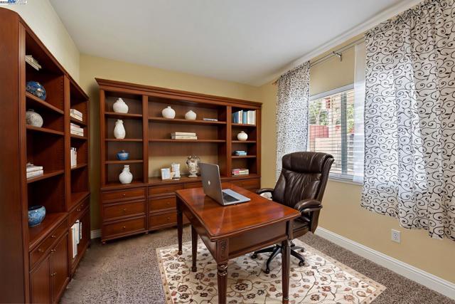 2578 Ridge Crest Ct., Castro Valley CA: https://media.crmls.org/mediaz/c7e40b6d-8610-4b4a-8739-1a775687b35e.jpg
