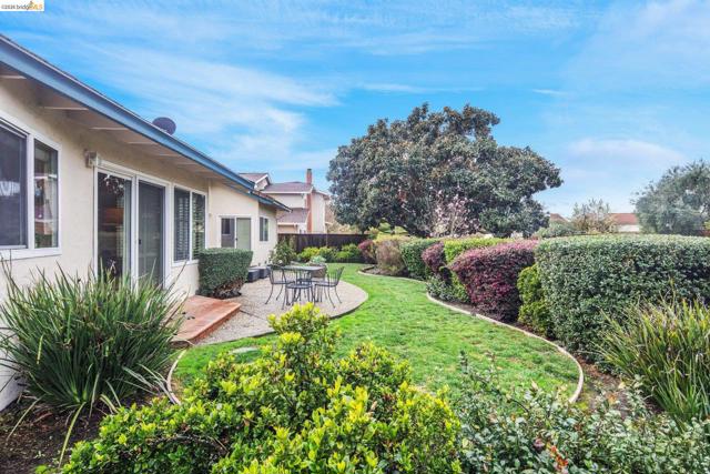 Image 44 of 59 For 3237 Vera Cruz Dr