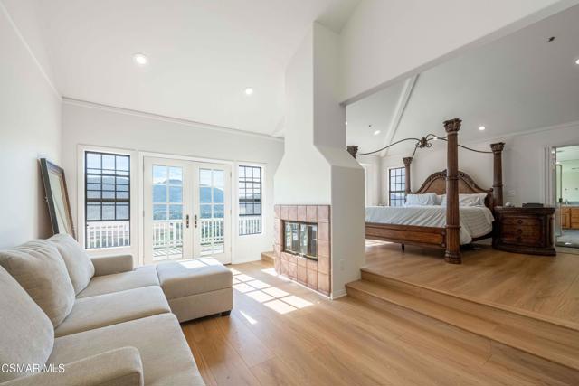 11300 Highridge Court, Camarillo CA: https://media.crmls.org/mediaz/c7e5ec24-8714-429b-a7c4-a9fd8625bbd4.jpg