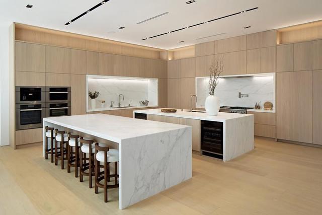 349 Walsh Road, Atherton CA: https://media.crmls.org/mediaz/c7e6a32b-00a8-4f1b-ad52-9f2601897dad.jpg