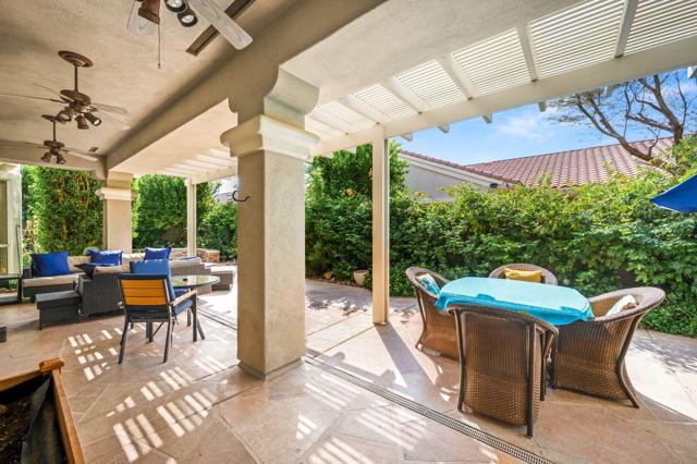 78467 Sterling Lane, Palm Desert CA: https://media.crmls.org/mediaz/c7e71dc4-b872-4d7f-884a-436368dfd23b.jpg