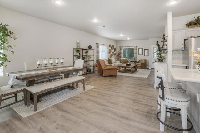 Image 9 of 27 For 64279 Eagle Mountain Avenue