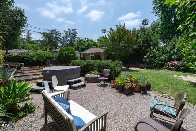 1036 N Chester Avenue, Pasadena CA: https://media.crmls.org/mediaz/c7e7ae24-7363-4e56-8746-f28d5f229588.jpg