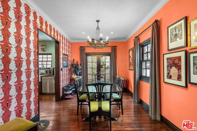 9528 W Olympic Boulevard, Beverly Hills CA: https://media.crmls.org/mediaz/c7e7f676-58f5-4f96-8d15-47583618dd11.jpg