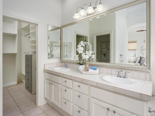 1002 ALEXANDRA LANE, Encinitas CA: https://media.crmls.org/mediaz/c7e97a64-3b58-4c66-8ca3-4259aa4b5296.jpg