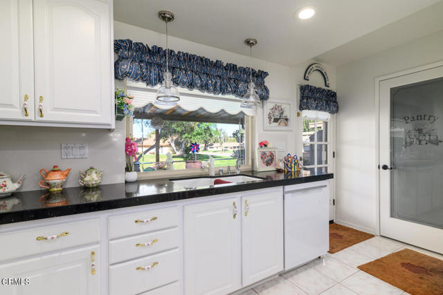 Detail Gallery Image 14 of 35 For 18104 Village 18, Camarillo,  CA 93012 - 2 Beds | 2 Baths