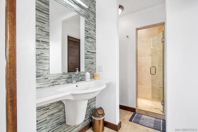 1728 W Lewis St, San Diego CA: https://media.crmls.org/mediaz/c7e9f410-2139-4f30-b808-a76bd47b93ff.jpg