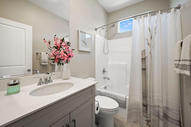 42811 Torno Place, Indio CA: https://media.crmls.org/mediaz/c7ea27dd-e2c2-468a-acf8-5f1dfc8b553f.jpg
