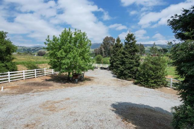 2017 Gypsy Avenue, San Martin CA: https://media.crmls.org/mediaz/c7eae635-568f-406c-aea6-d5045a9e759e.jpg