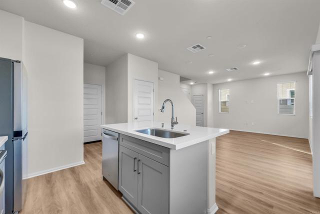 Detail Gallery Image 13 of 38 For 28386 via Solero, Temecula,  CA 92591 - 3 Beds | 2/1 Baths