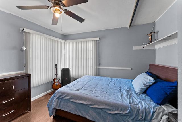 9209 Les Rd, Santee CA: https://media.crmls.org/mediaz/c7eb0d5d-e48c-4dc0-aeec-bb41477ae95a.jpg