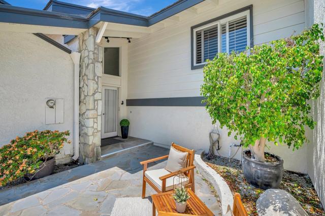 55 Jasmine Creek Drive, Corona del Mar CA: https://media.crmls.org/mediaz/c7eb3c7f-da89-4e59-9a05-70d8c2e90289.jpg