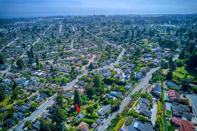 449 High Street, Santa Cruz CA: https://media.crmls.org/mediaz/c7eb6ec2-d6a0-4bc6-adeb-66f1925bd51a.jpg