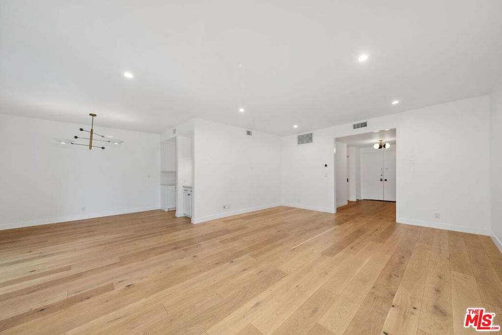 MLS #25495019 image #10