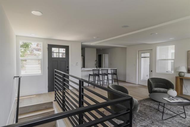 1028 30 Lincoln Ave, San Diego CA: https://media.crmls.org/mediaz/c7ec0654-5079-4ee6-a04b-a3f8fb878d4c.jpg