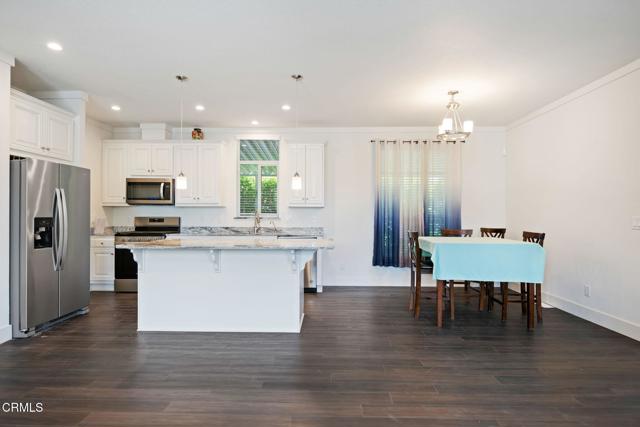 11100 Telegraph Road, Ventura CA: https://media.crmls.org/mediaz/c7ec3e86-6834-422c-a4fb-f7433c46e1f7.jpg