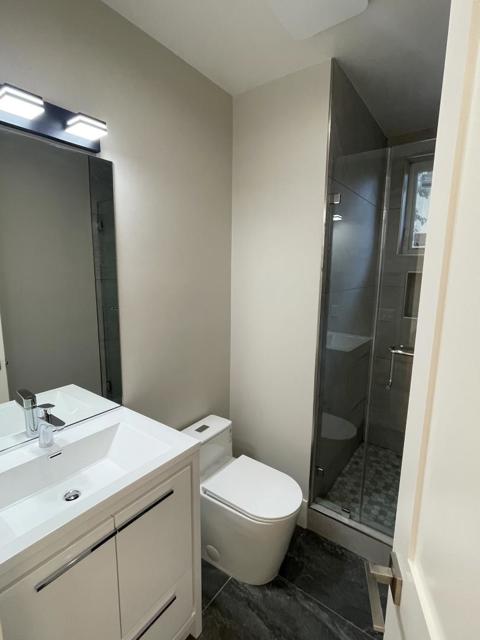 610 Stanford Avenue, Redwood City CA: https://media.crmls.org/mediaz/c7ec6b36-3530-4e19-a8ce-1d00bfc2b3af.jpg