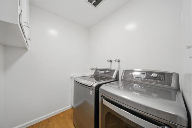 1406 Cedarwood Drive, San Mateo CA: https://media.crmls.org/mediaz/c7ec8437-c7d9-4484-aa58-df593c71f2e3.jpg