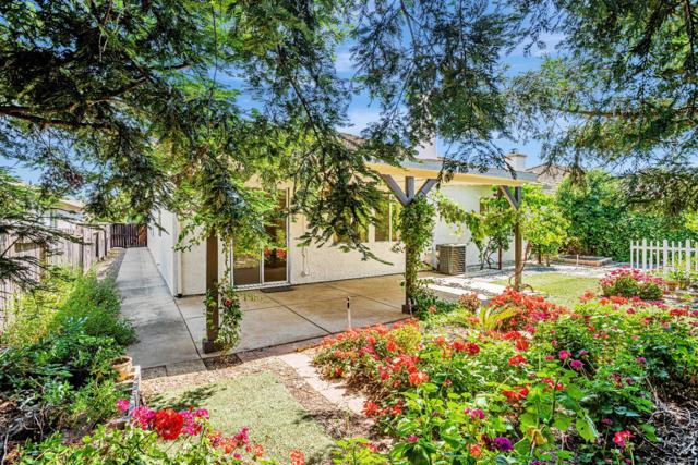 9712 Bovill Drive, Elk Grove CA: https://media.crmls.org/mediaz/c7ec9797-886b-4200-b316-4b39274f2140.jpg