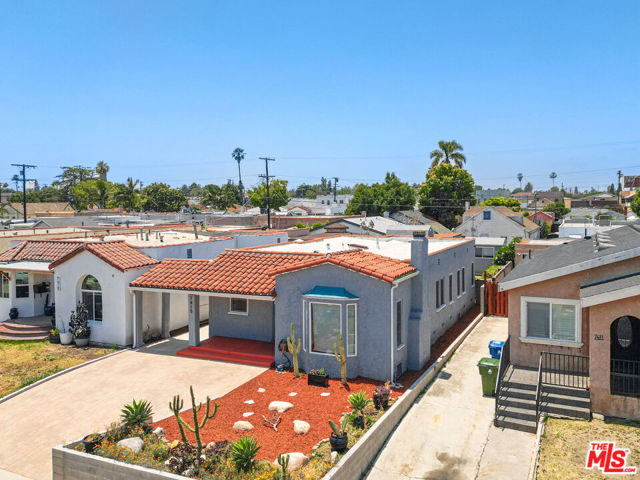 7415 S Harvard Boulevard, Los Angeles CA: https://media.crmls.org/mediaz/c7ecad85-617b-4b9d-9cf5-29153cdb3d4a.jpg