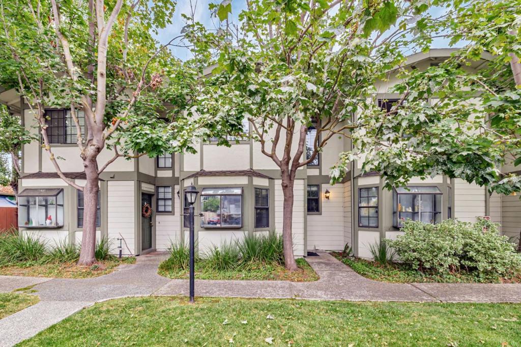 175 Evandale Avenue #2