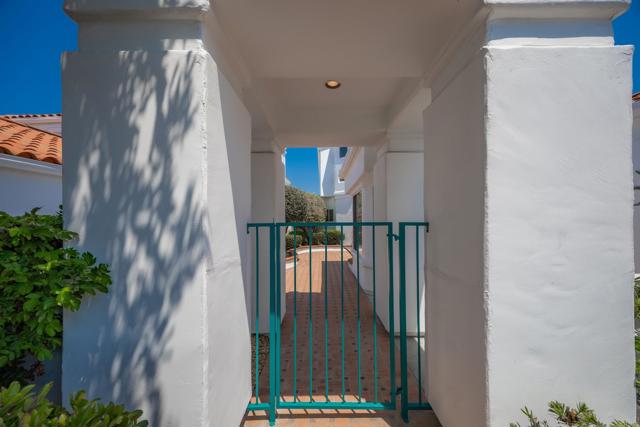 Detail Gallery Image 9 of 54 For 4129 Pindar Way, Oceanside,  CA 92056 - 2 Beds | 2/1 Baths